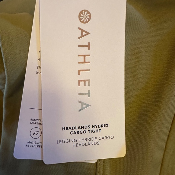 NWT Women's Athleta Headlands Hybrid Cargo Tight, Size 14 - Picture 12 of 12